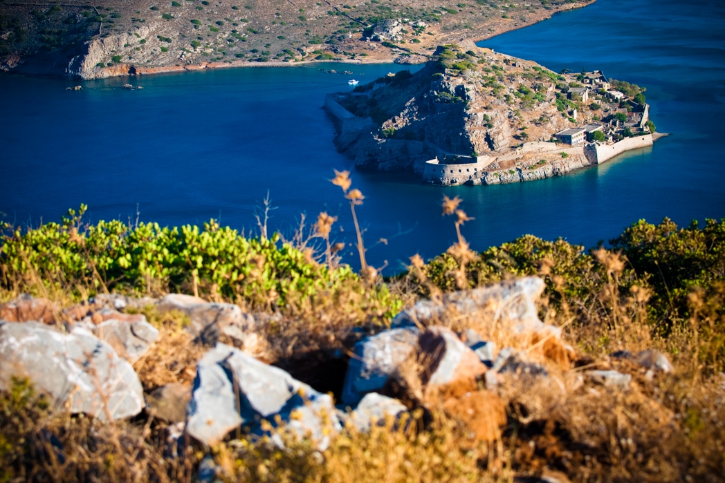 H βραχονησίδα της Σπιναλόγκα στην Κρήτη από ψηλά