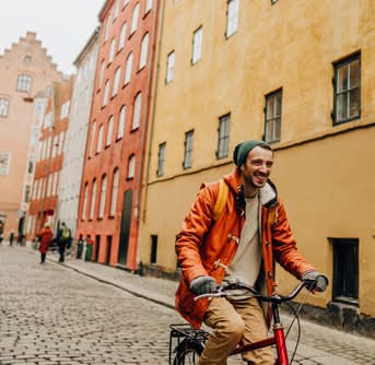 How to find cheap last-minute flights