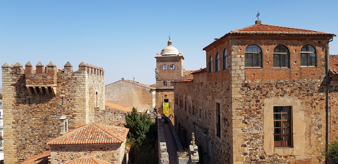 Vistas de la ciudad de Cáceres en la Vía de la Plata