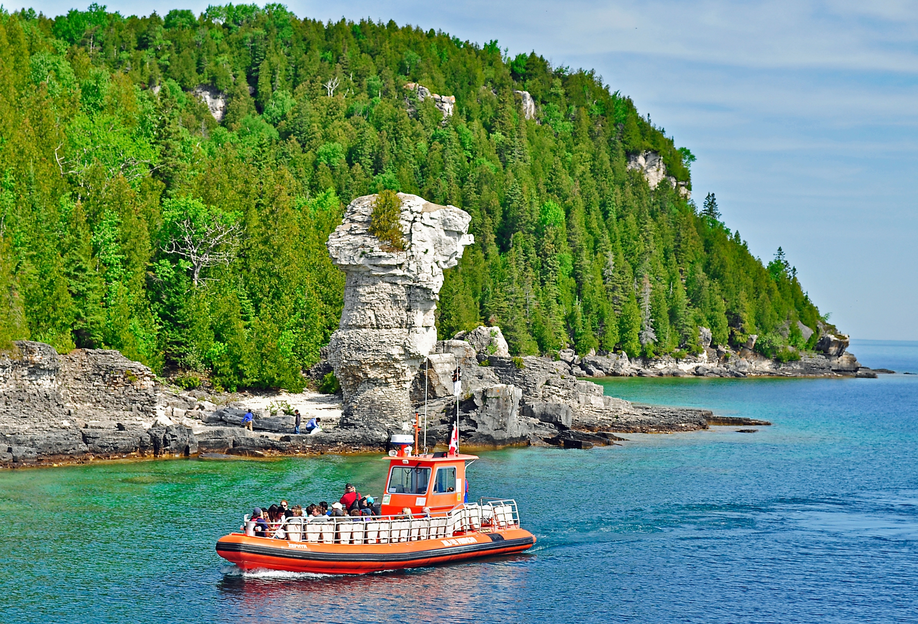 Tobermory and Flower Pot Island in Ontario