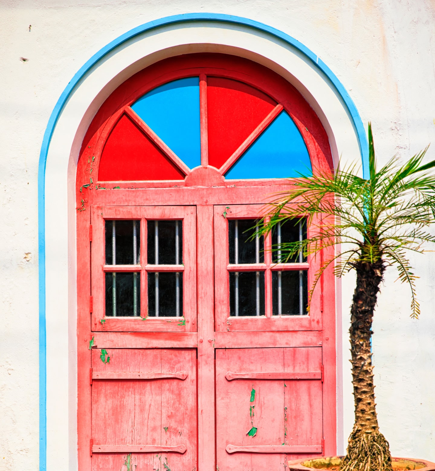 Colourful doorway in Kochi, India