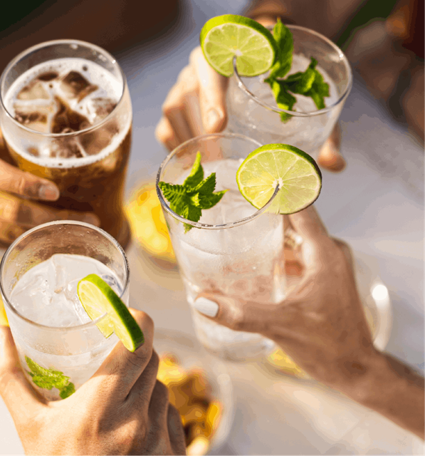 A round of drinks avaiable from one of the many beach bars on Chicken Island