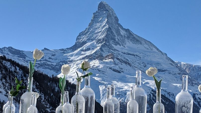 le montagne svizzere coperte di neve