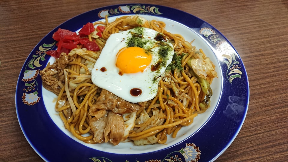 This is yokote yakisoba. It's famous food in Akita, Japan.