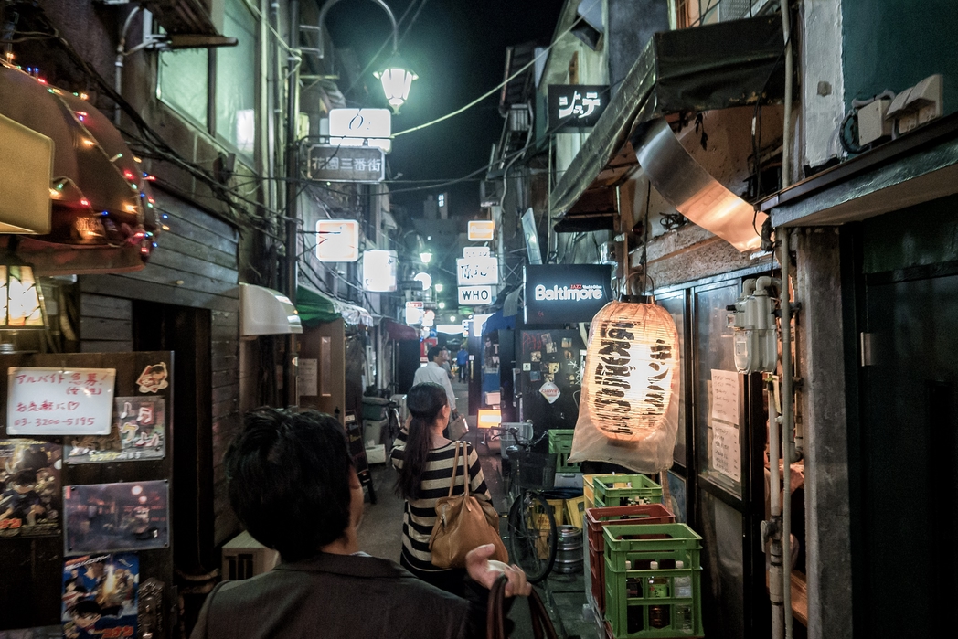H γειτονιά Golden Gai με τα μπαρ σε μέγεθος μεγάλης ντουλάπας!