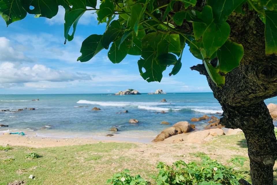 Waar is het warm in september? Trincomalee strand, Sri Lanka