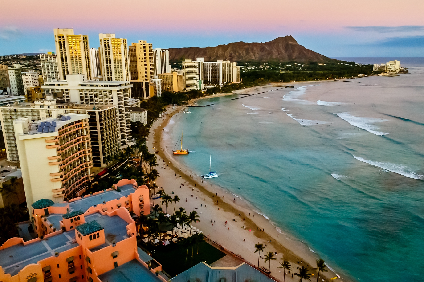 Best shoreline view of Waikiki in Hawaii and the surrounding beach hotels
