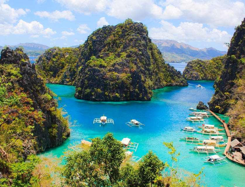 Emerald islands of Koh Phi Phi