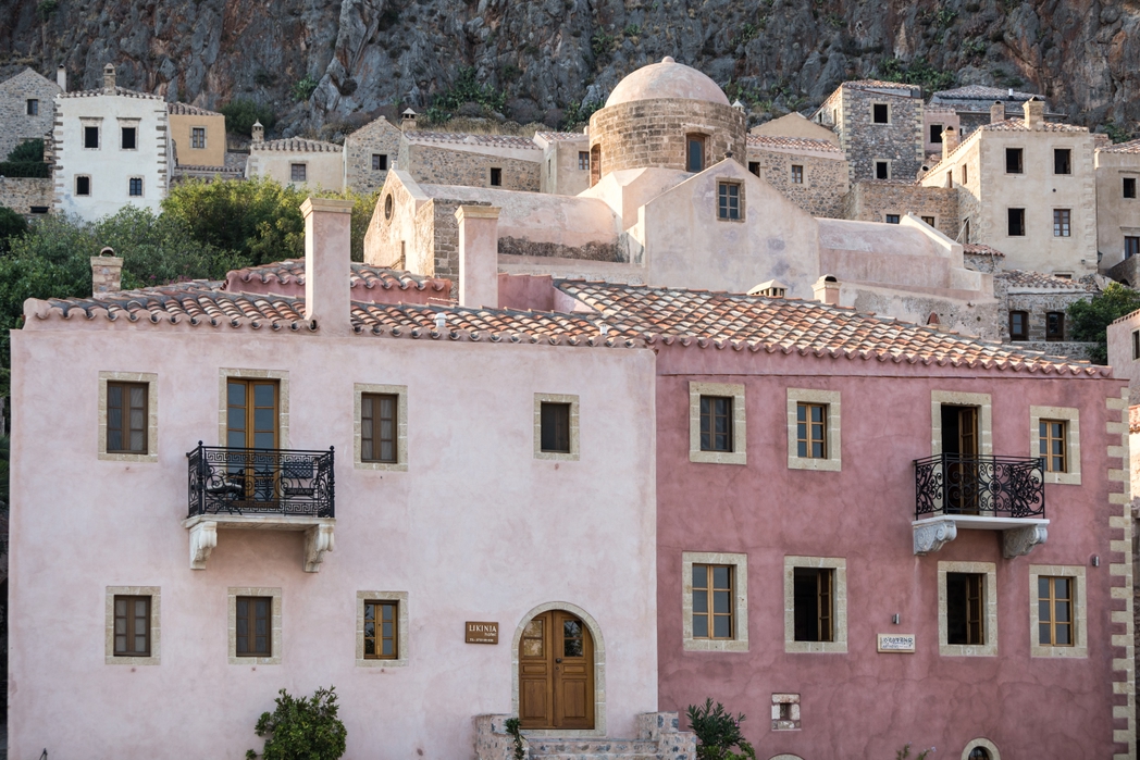 Άποψη των κτισμάτων της Μονεμβασιάς