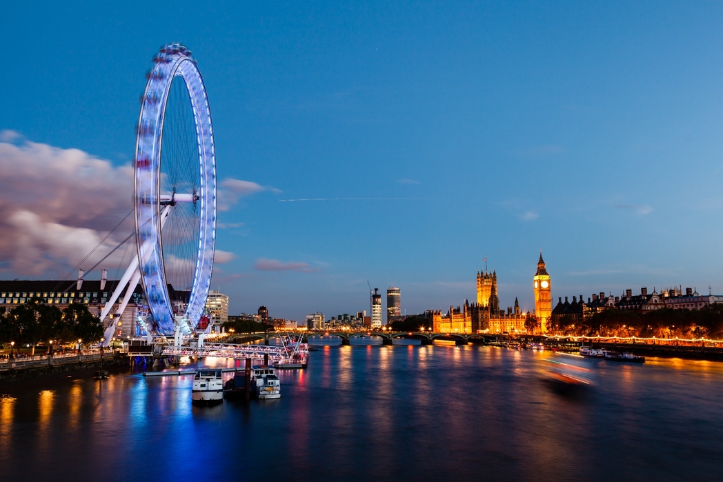London Eye and Parliament at night