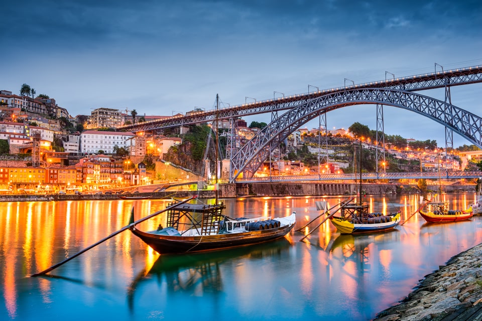 Porto, Portogallo on the road