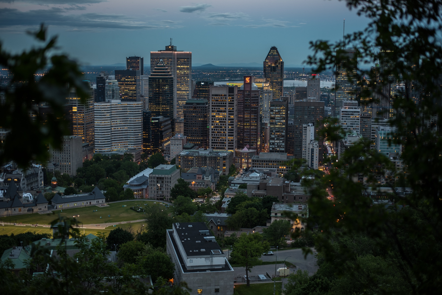 neighbourhoods to visit in montreal