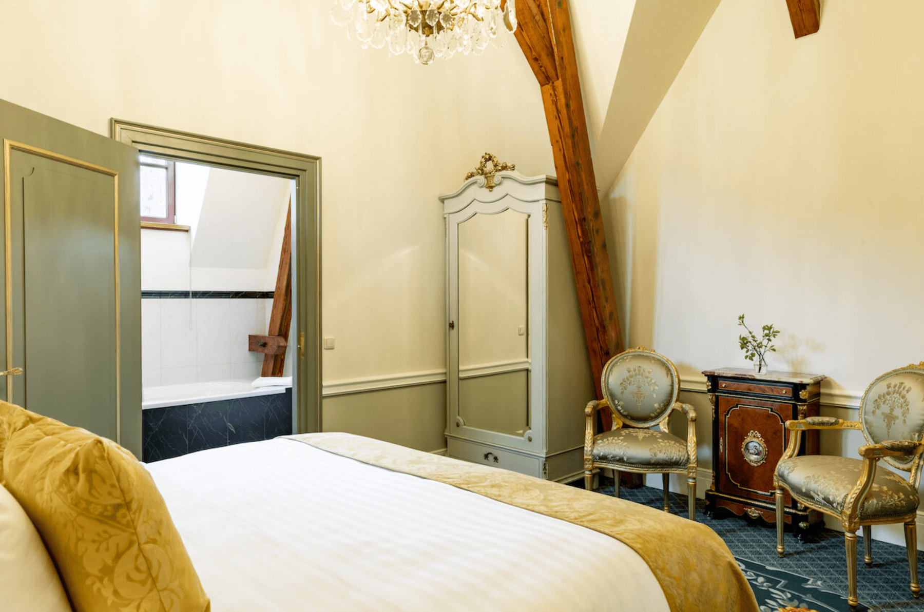 Schloss Lieser im Moseltal