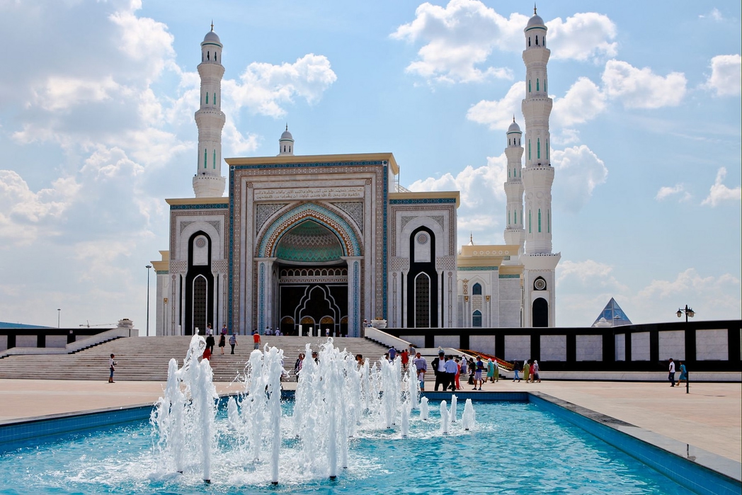 kazakistan astana nur sultan camii