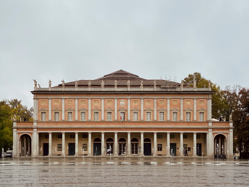 Teatro Municipale Romolo Valli - Cosa vedere a Reggio Emilia