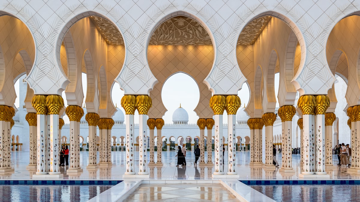 2026년 아부다비 여행 및 가볼 만한 곳 | 스카이스캐너