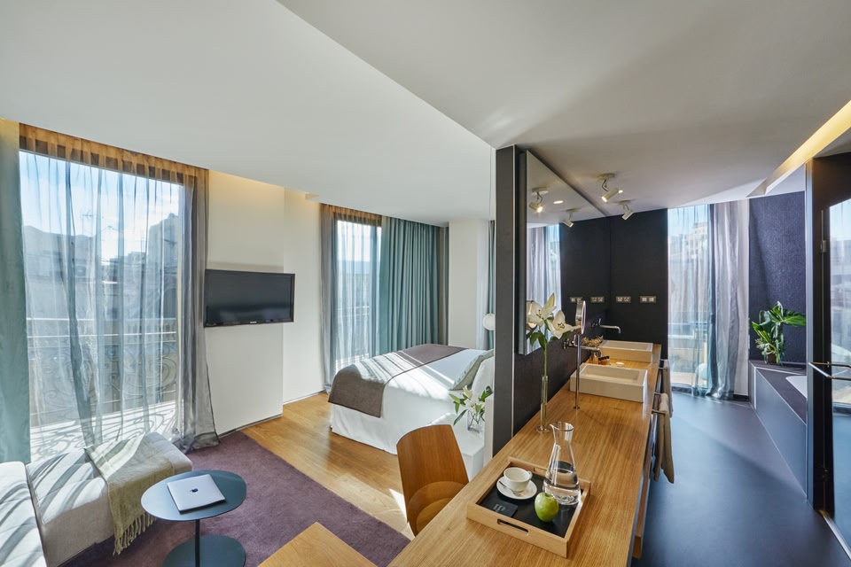 Bedroom at Ohla Barcelona