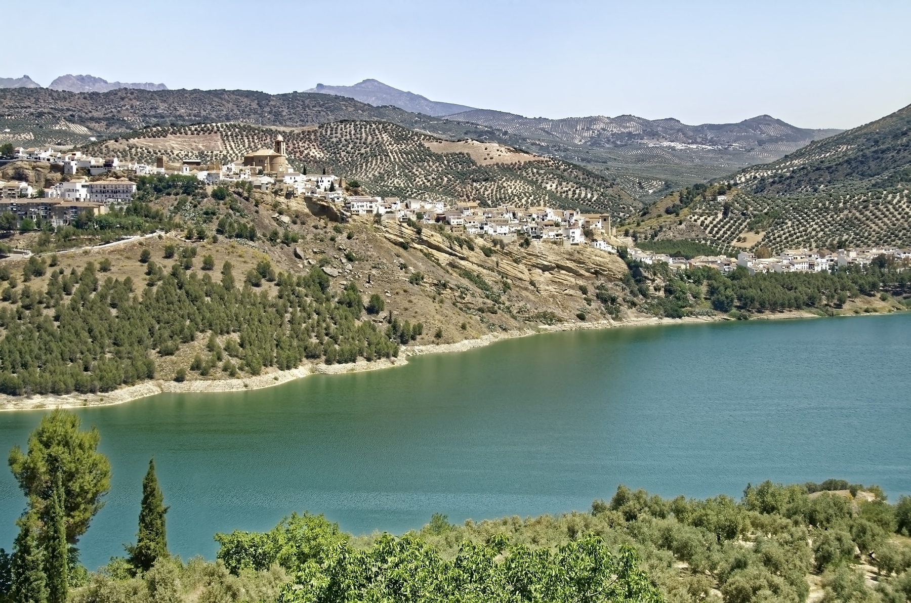 Iznájar pueblos más bonitos de Córdoba