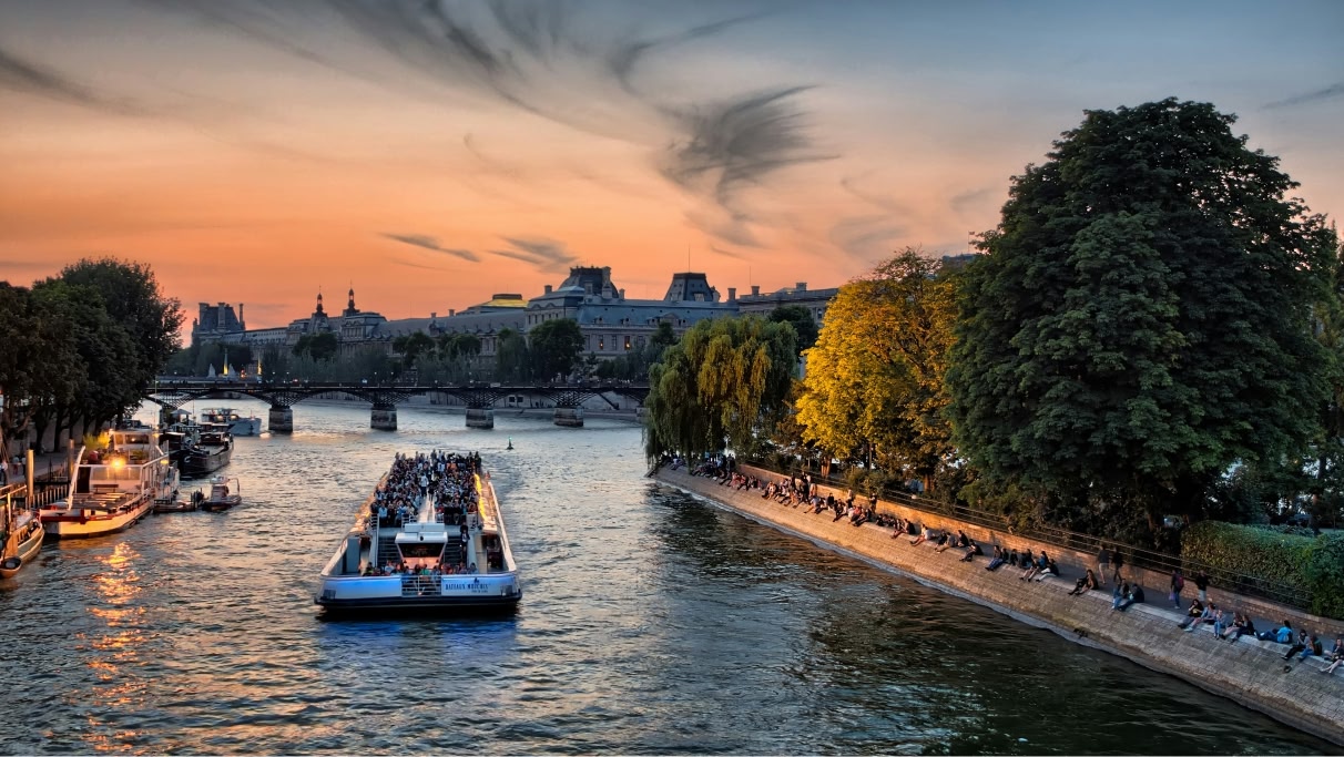 boat tour on the Seine in Paris during golden hour