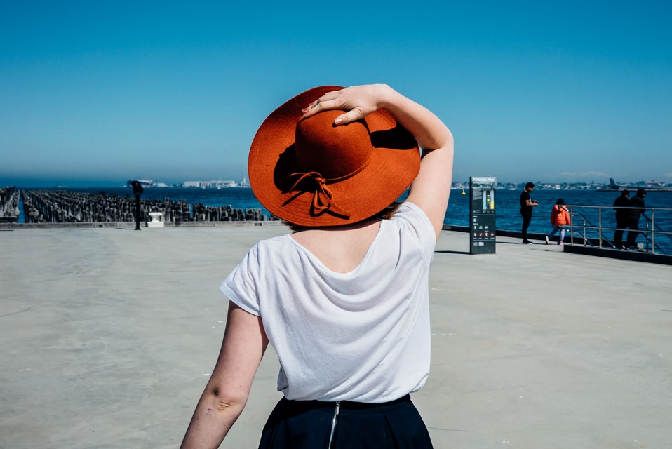 Traveller with hat in Melbourne