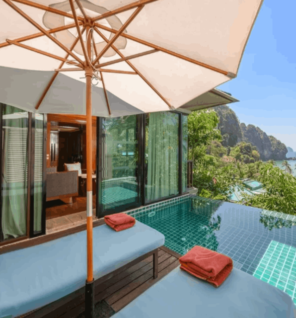 Centara Grand Krabi Hotel - It has a view looking out to Pai Plong Bay