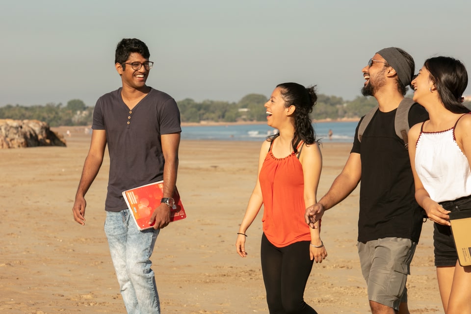 Students studying in Darwin