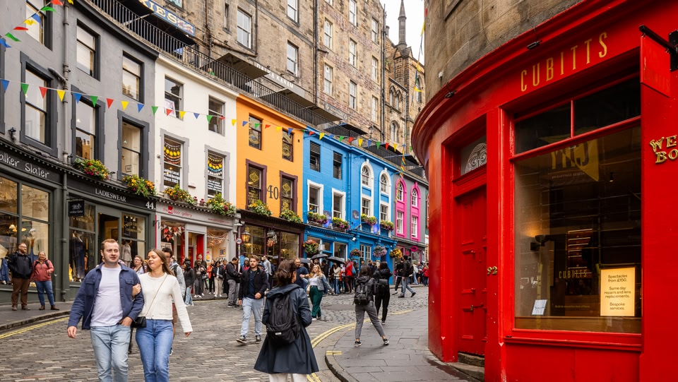 Colorful street scene in Edinburgh, Scotland
