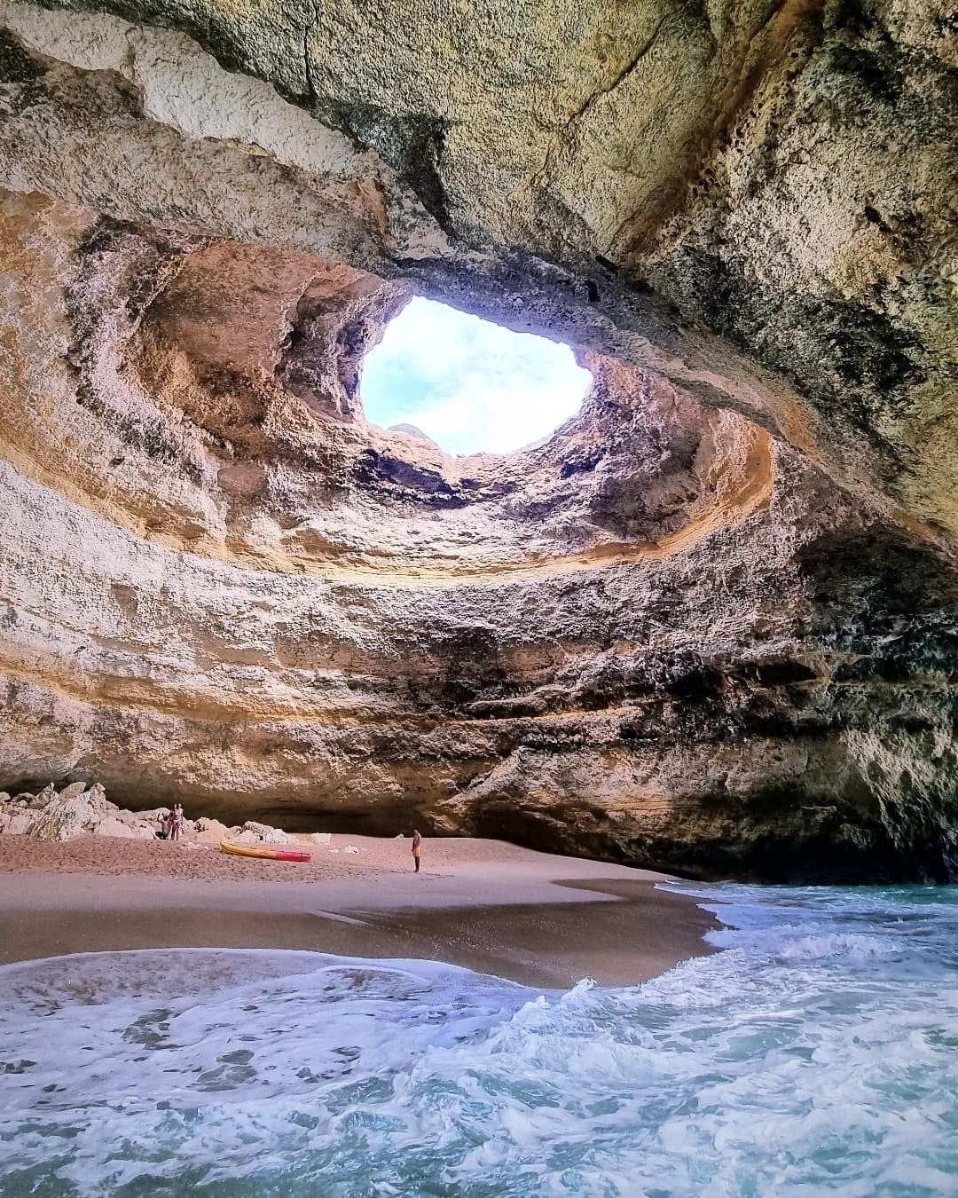 Höhle an der Algarve